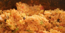 Ориз с карамелизирани сирена и бутчета на тиган